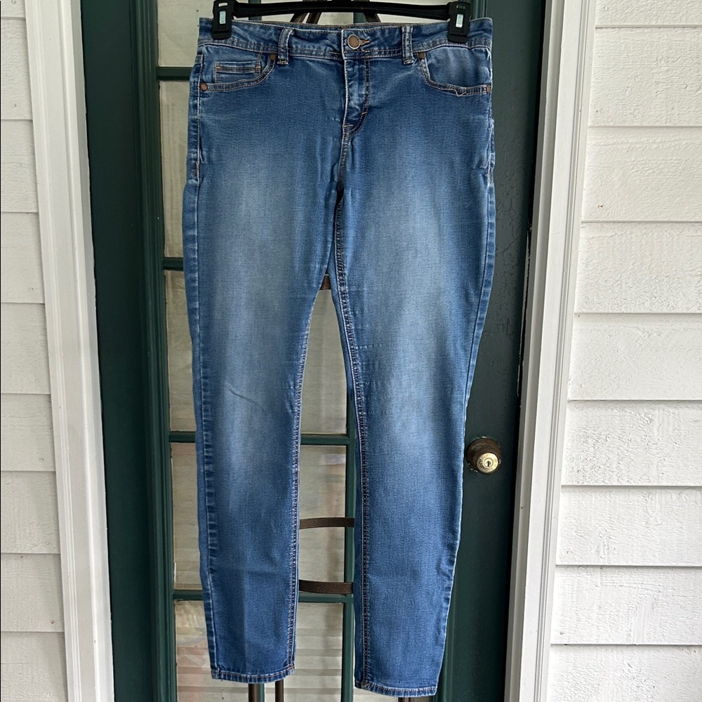 Jordache Medium Wash Skinny Jeans Size 10
